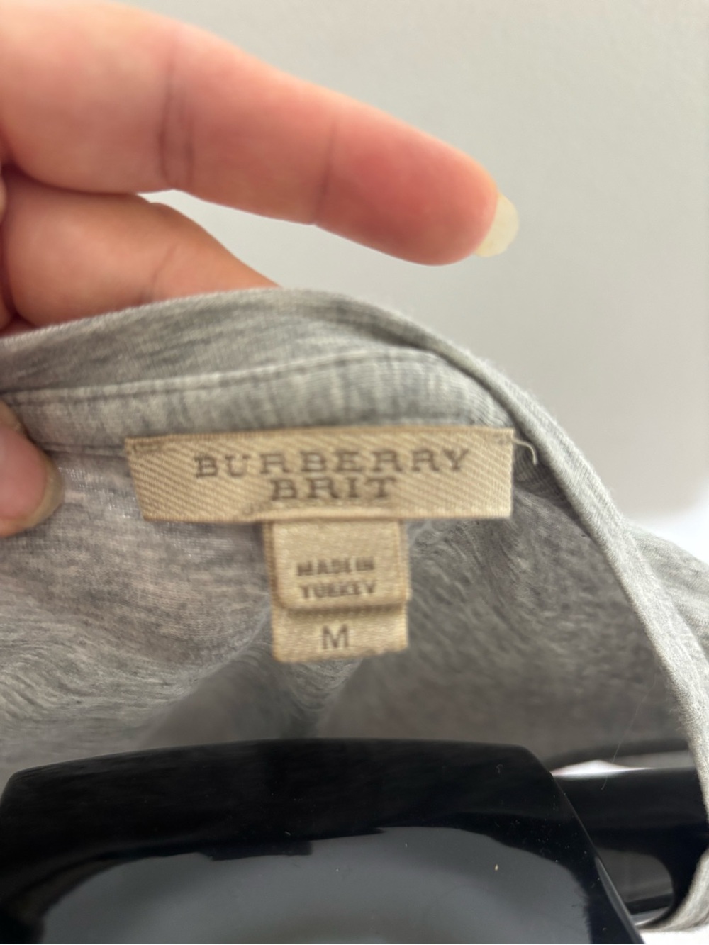 Burberry Gray Short-Sleeve Tee with Signature Plaid Cuff - Picture 2 of 7